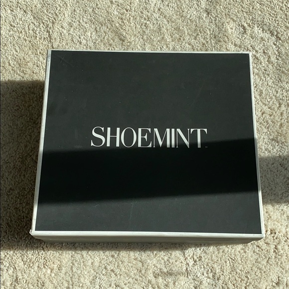 Shoes - Picture 6 of 6